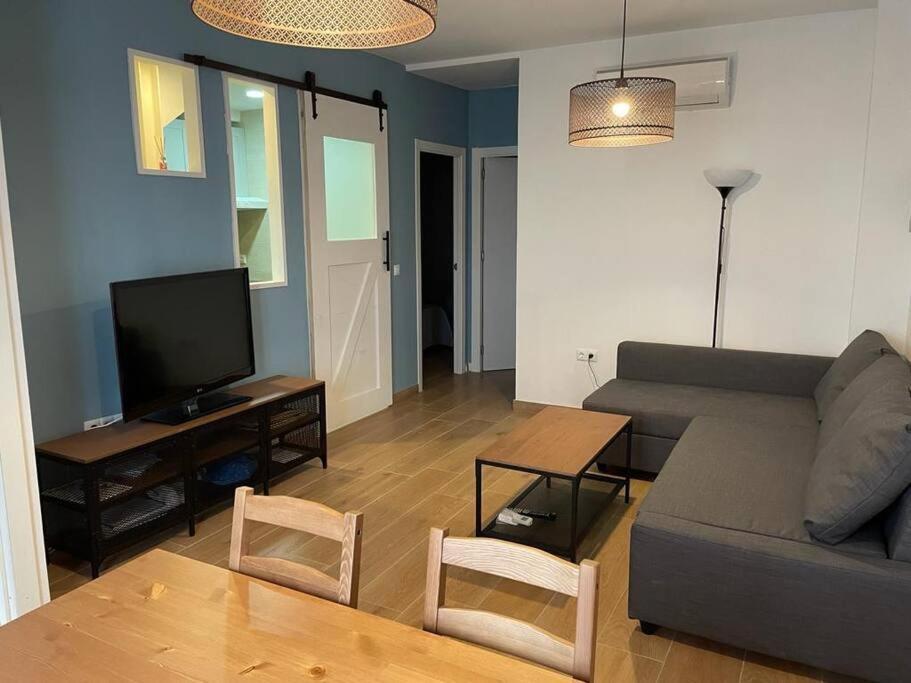 Apartamento Leomar コニル・デ・ラ・フロンテラ エクステリア 写真