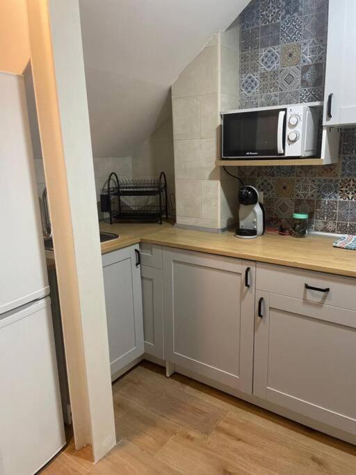 Apartamento Leomar コニル・デ・ラ・フロンテラ エクステリア 写真