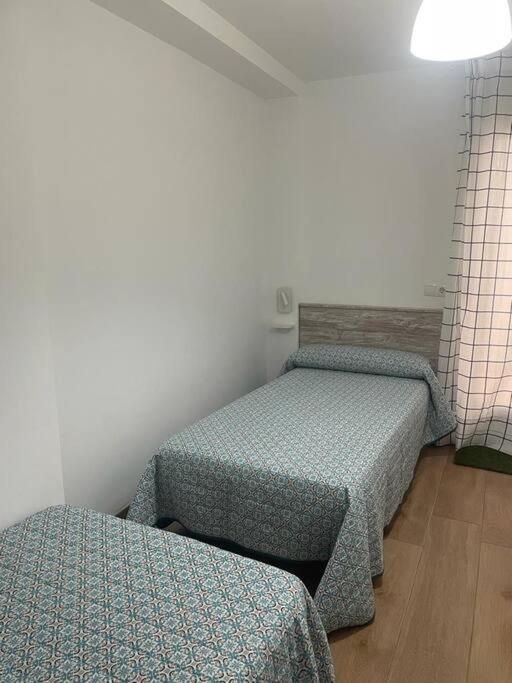 Apartamento Leomar コニル・デ・ラ・フロンテラ エクステリア 写真